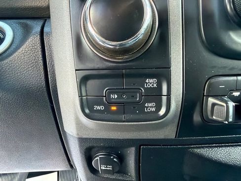 Used 2017 RAM 1500 Tradesman AWD/4WD image 23