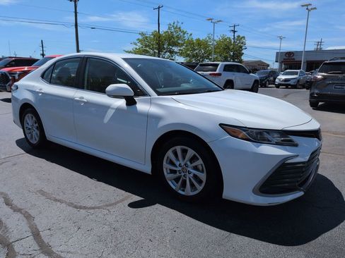 Used 2023 Toyota Camry LE w/ Cold Weather Package image 7