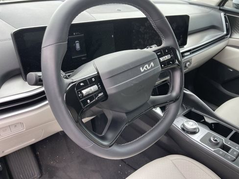 Used 2026 Kia Sorento EX w/ EX Premium Package image 13
