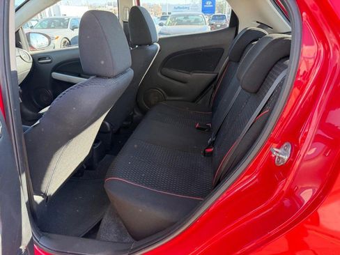 Used 2011 MAZDA MAZDA2 Touring image 8