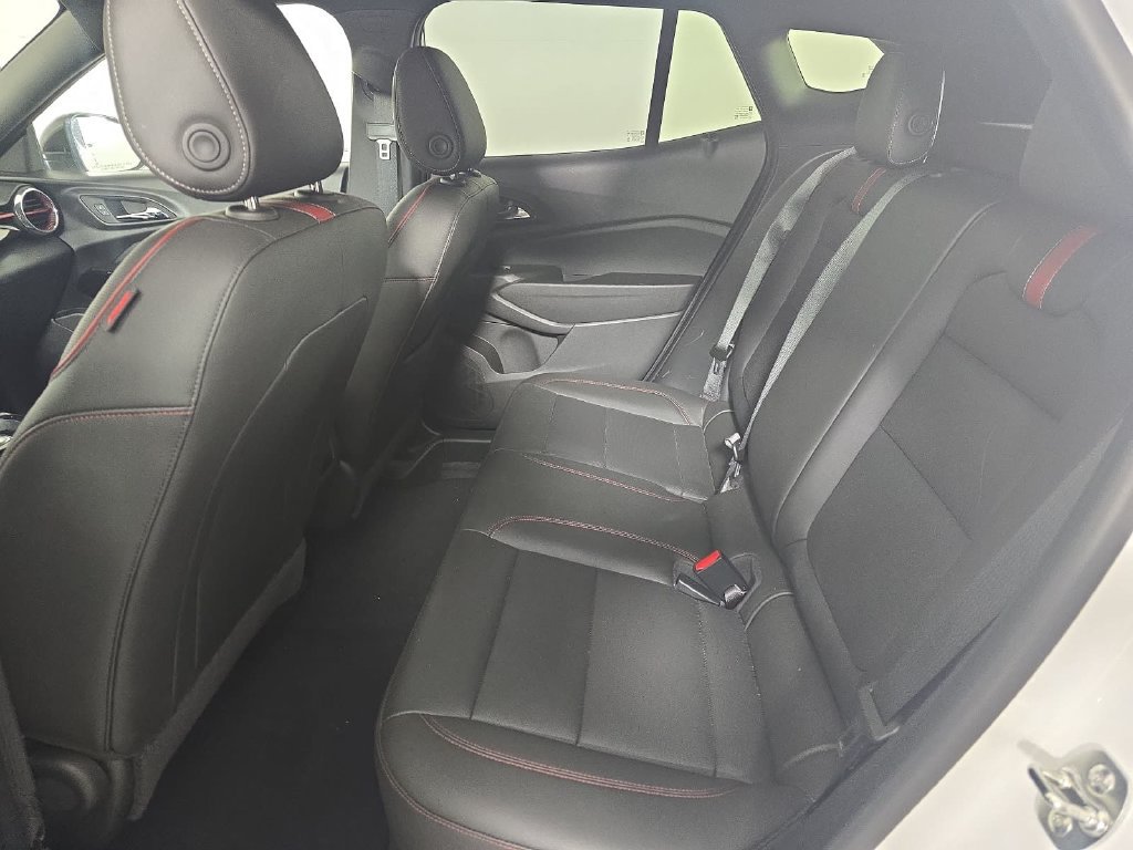 New 2025 Chevrolet Trax RS w/ Driver Confidence Package FWD image 10