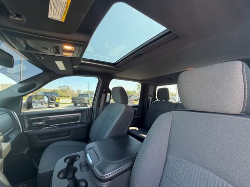 Used 2022 RAM 1500 Classic Warlock AWD/4WD image 30