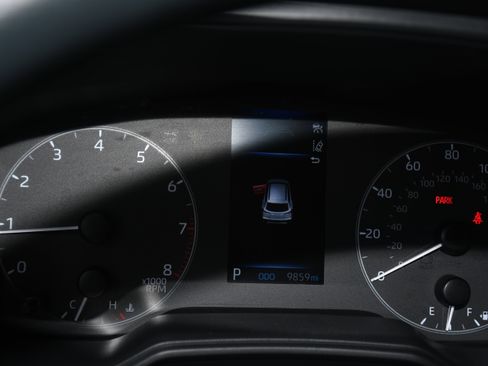 Used 2024 Toyota Corolla Cross L FWD image 13