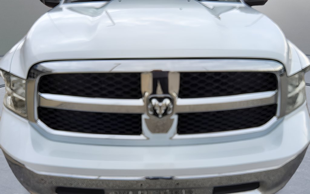 Used 2023 RAM 1500 Classic SLT w/ Electronics Group AWD/4WD image 41