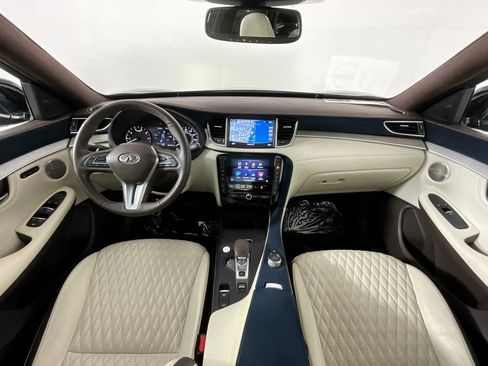 Used 2019 INFINITI QX50 Essential w/ Sensory Package image 10