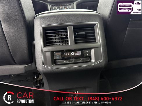 Used 2018 Volkswagen Atlas SE image 34