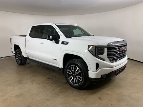 Used 2022 GMC Sierra 1500 AT4 w/ AT4 Preferred Package image 5
