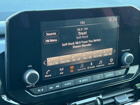 Used 2022 Nissan Pathfinder SV image 19