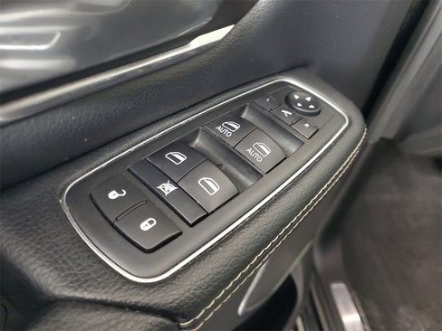 Used 2020 RAM 1500 Laramie image 15