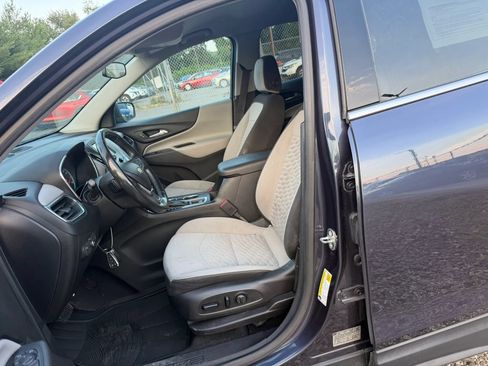 Used 2018 Chevrolet Equinox LT FWD image 23