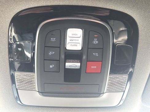 Used 2024 Hyundai Palisade Limited FWD image 31