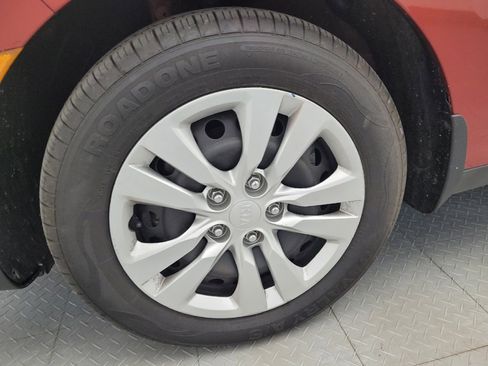 Used 2021 Kia Soul LX FWD image 31