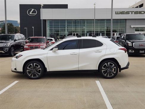 Used 2023 Lexus UX 250h FWD w/ Premium Package image 4