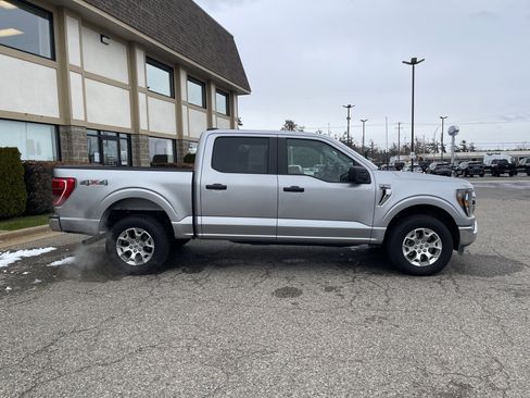 Used 2023 Ford F150 XLT image 2