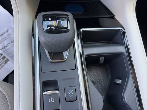 New 2026 Nissan Pathfinder SL image 17