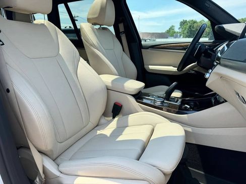 Used 2019 BMW X3 xDrive30i w/ Convenience Package AWD/4WD image 16