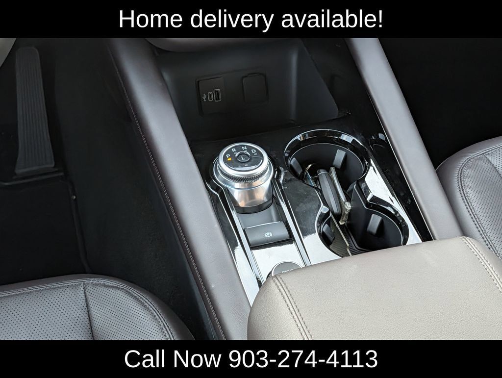 Used 2026 Ford Explorer Platinum RWD image 13