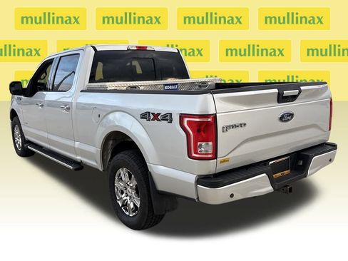 Used 2015 Ford F150 XLT w/ Equipment Group 302A Luxury image 9