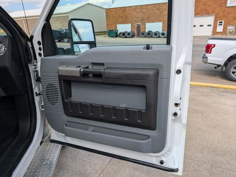Used 2012 Ford F350 XLT w/ XLT Interior Pkg AWD/4WD image 19