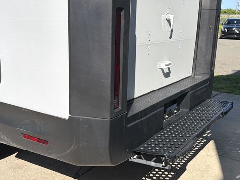 Used 2024 Chevrolet Brightdrop 600 w/ Commercial Equipment Package AWD/4WD image 13