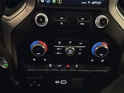 Used 2022 GMC Sierra 1500 Elevation image 26