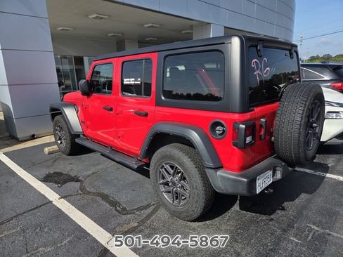Used 2024 Jeep Wrangler Unlimited Sport AWD/4WD image 7