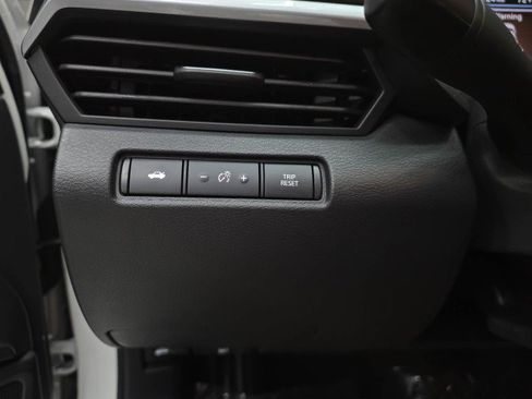Used 2025 Nissan Altima 2.5 SV AWD/4WD image 26