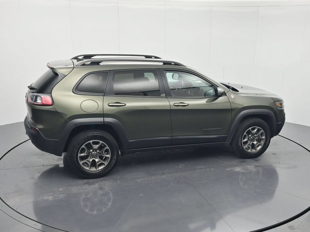 Used 2020 Jeep Cherokee Trailhawk w/ Cold Weather Group AWD/4WD image 31