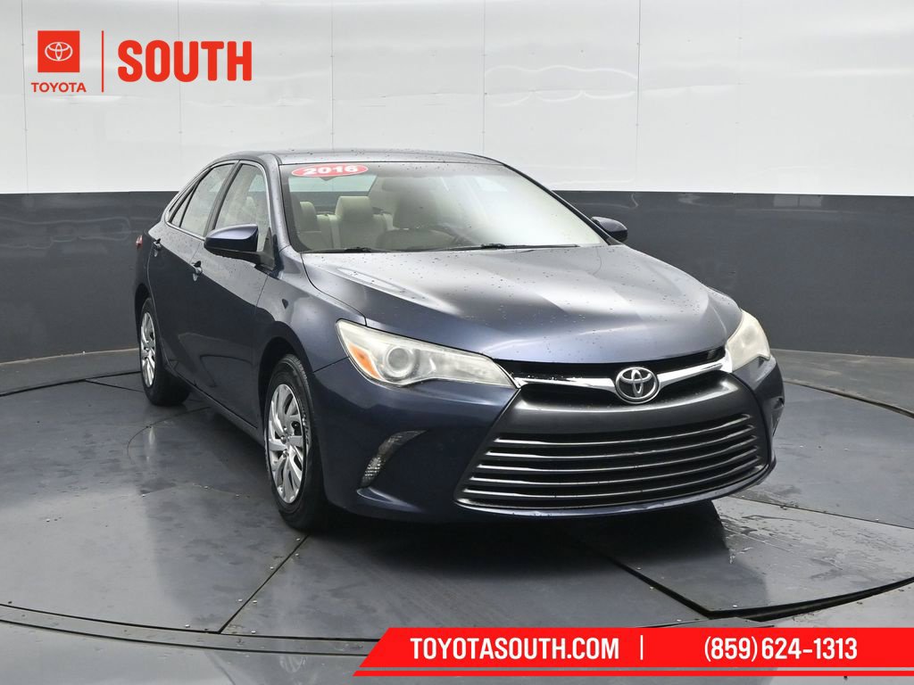 Used 2016 Toyota Camry LE FWD image 4