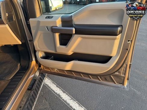 Used 2019 Ford F150 XLT w/ Equipment Group 302A Luxury AWD/4WD image 27