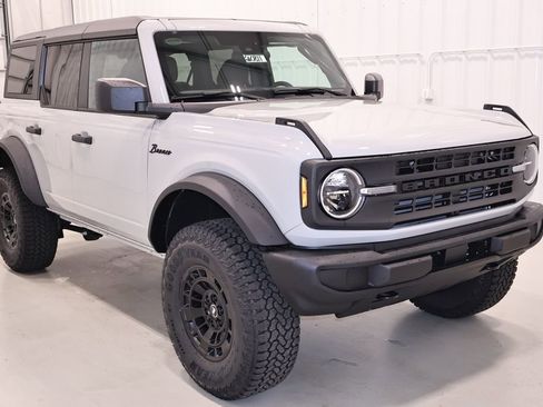New 2026 Ford Bronco Big Bend AWD/4WD image 3