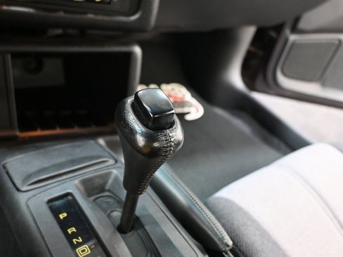 Used 1993 Chevrolet Camaro Z28 image 13