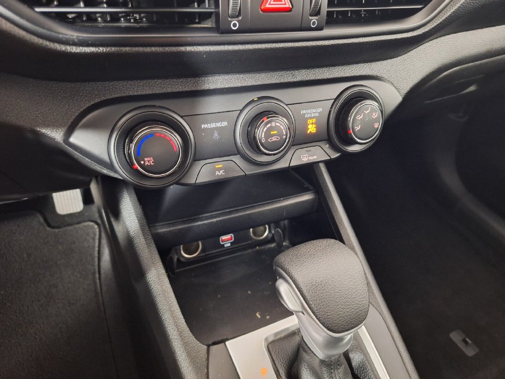Used 2023 Kia Forte LXS w/ LXS Technology Package FWD image 13