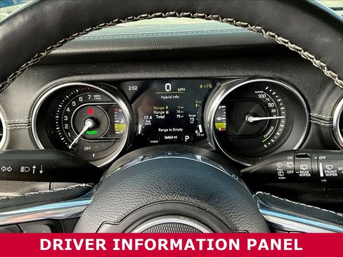 Used 2022 Jeep Wrangler Unlimited Sahara w/ Cold Weather Group AWD/4WD image 13