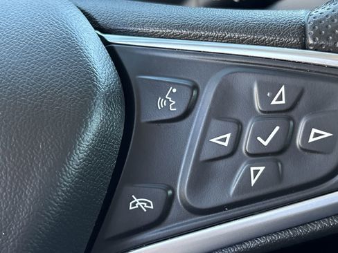 Used 2023 Chevrolet Equinox LS w/ Driver Confidence II Package image 26