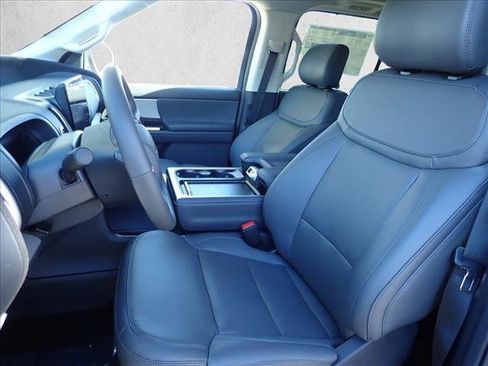 New 2026 Ford Expedition Active AWD/4WD image 13
