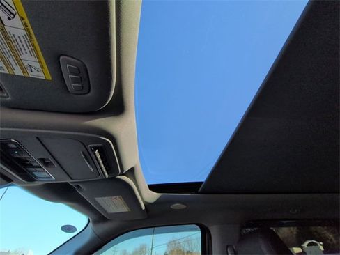 Used 2023 Ford F350 Lariat w/ Lariat Ultimate Package image 28