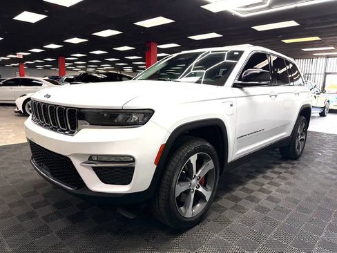 Used 2022 Jeep Grand Cherokee Limited 4xe AWD/4WD image 7