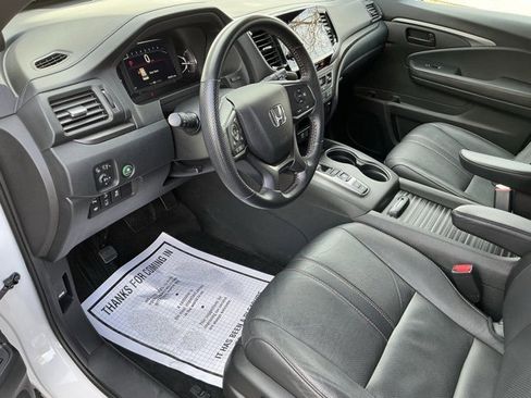 Used 2023 Honda Passport TrailSport image 15