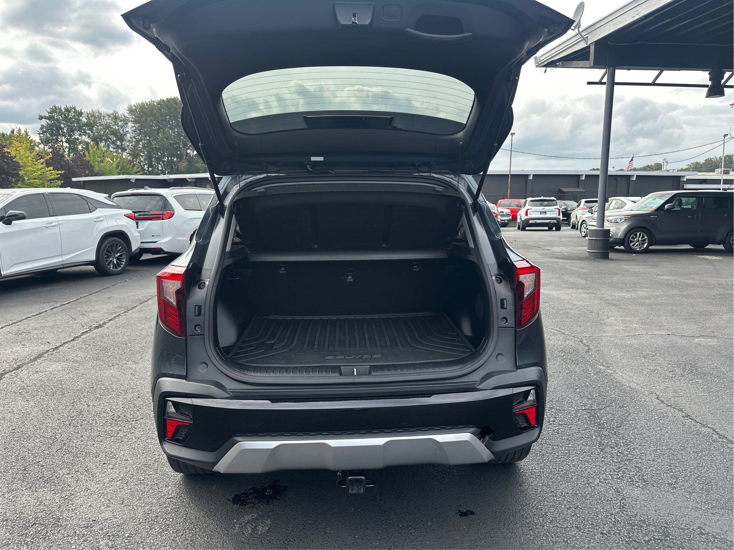 Used 2024 Kia Seltos SX AWD/4WD image 11