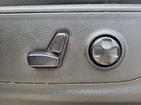 Used 2019 RAM 1500 Big Horn AWD/4WD image 19