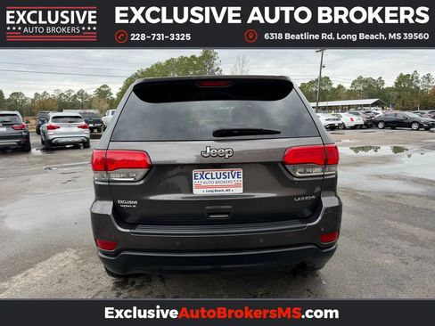 Used 2018 Jeep Grand Cherokee Laredo image 5