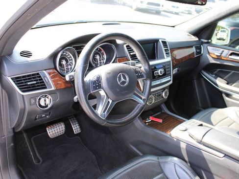 Used 2015 Mercedes-Benz GL 63 AMG 4MATIC w/ Accessory Chrome Package image 13
