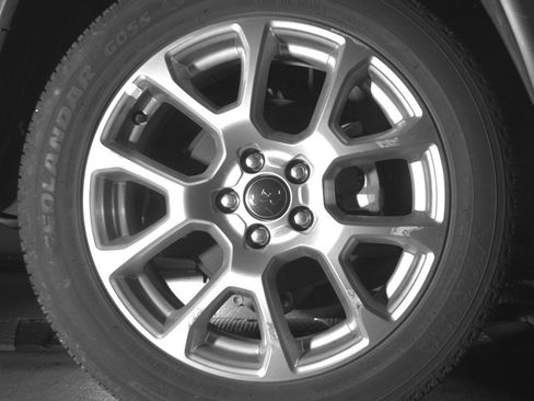 Used 2025 Jeep Compass Limited image 15