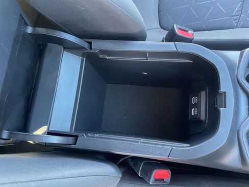 Used 2023 Toyota RAV4 XLE image 40