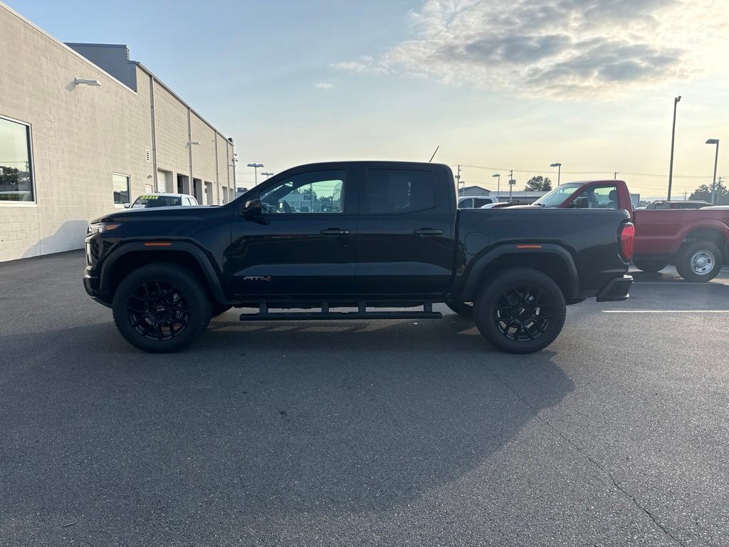 Used 2026 GMC Canyon AT4 w/ AT4 Premium Package AWD/4WD image 3