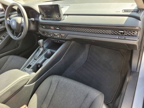 Certified 2023 Honda Accord EX image 22