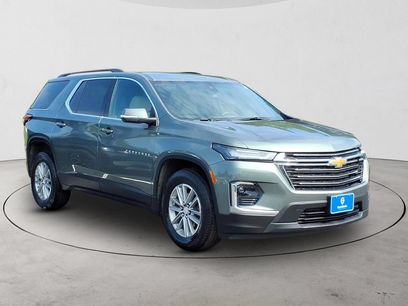 Used 2023 Chevrolet Traverse LT