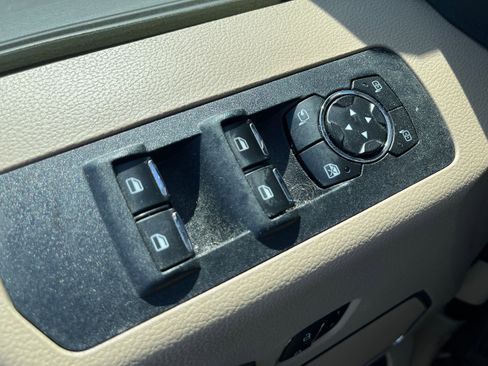 Certified 2019 Ford F150 Lariat w/ Equipment Group 502A Luxury image 21