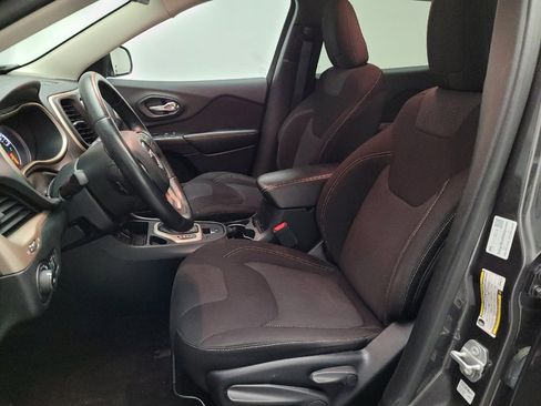 Used 2016 Jeep Cherokee Latitude image 17